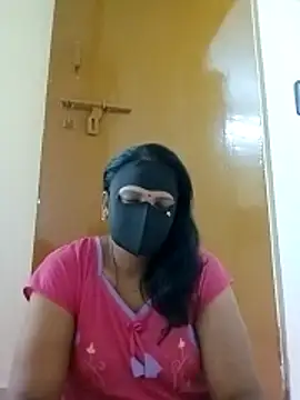 Snapshot of tamilammu1431 chatting on November 30, 2025, 4:02 am tamilammu1431 online show from November 30, 2025, 4:02 am