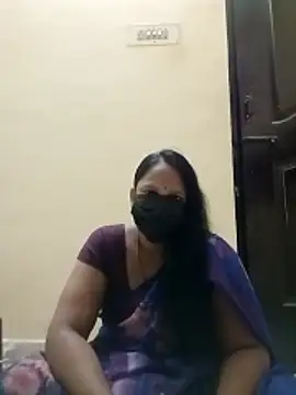 Snapshot of tamilammu1431 chatting on October 25, 2025, 9:08 am tamilammu1431 online show from October 25, 2025, 9:08 am