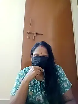 Snapshot of tamilammu1431 chatting on November 12, 2025, 4:38 am tamilammu1431 online show from November 12, 2025, 4:38 am