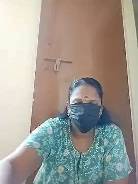 Snapshot of tamilammu1431 chatting on November 10, 2025, 10:09 am tamilammu1431 online show from November 10, 2025, 10:09 am