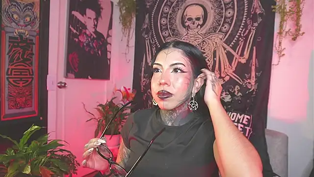 Dalia Vorhees online show from May 26, 2026, 1:15 am