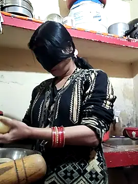 Snapshot of Pyaar_Ki_Pooja chatting on November 14, 2025, 3:32 am Pyaar Ki Pooja online show from November 14, 2025, 3:32 am