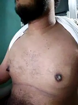 Snapshot of Xander_bear chatting on October 31, 2025, 7:16 am Xander bear online show from October 31, 2025, 7:16 am