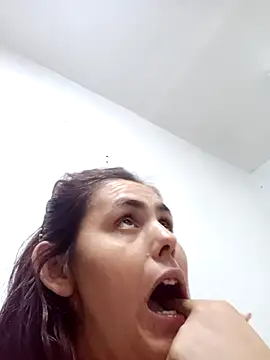 blanca24325 online show from October 28, 2025, 7:29 am