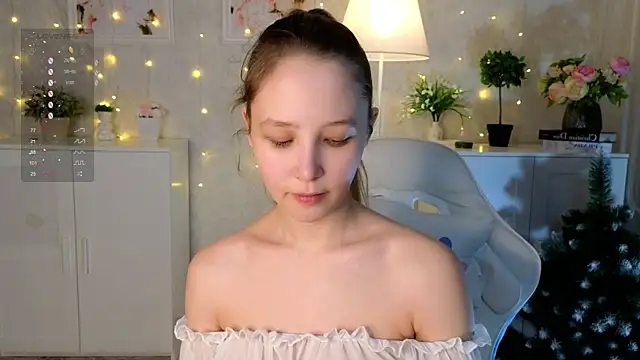 Snapshot of insaneinsomnia chatting on December 14, 2025, 10:43 am insaneinsomnia online show from December 14, 2025, 10:43 am