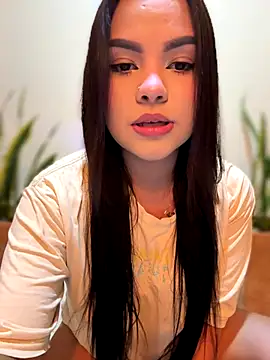 amber white15 online show from November 19, 2025, 1:49 am