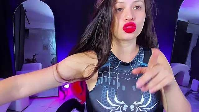 Esmesweet23 online show from November 30, 2025, 4:52 pm