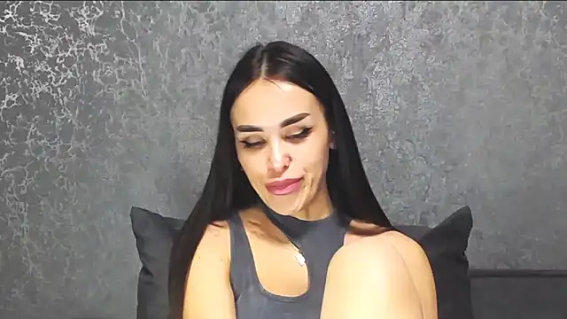 velvetveyraX online show from April 23, 2026, 3:02 pm