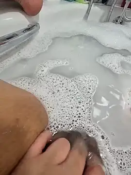 BubblesLovexox online show from March 7, 2026, 12:06 am