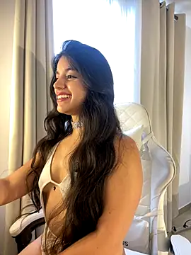 Amel Rose online show from December 15, 2025, 12:33 pm