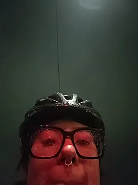 Neciaa online show from April 28, 2026, 1:15 am