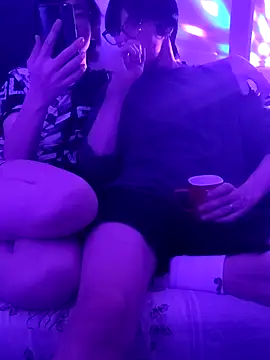 Snapshot of minikkdunyam chatting on March 23, 2026, 6:52 pm minikkdunyam online show from March 23, 2026, 6:52 pm