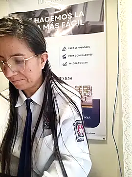 Valentina--1 online show from February 18, 2026, 12:01 pm