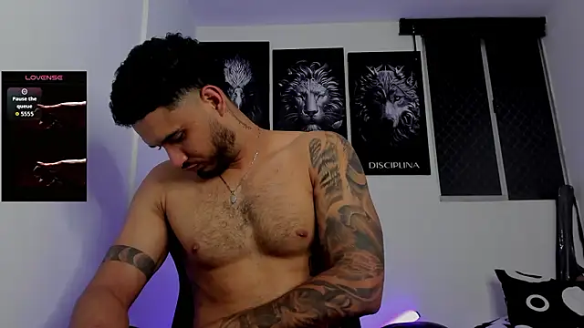 Snapshot of AUSTINN_TORRES chatting on February 24, 2026, 12:44 am AUSTINN TORRES online show from February 24, 2026, 12:44 am