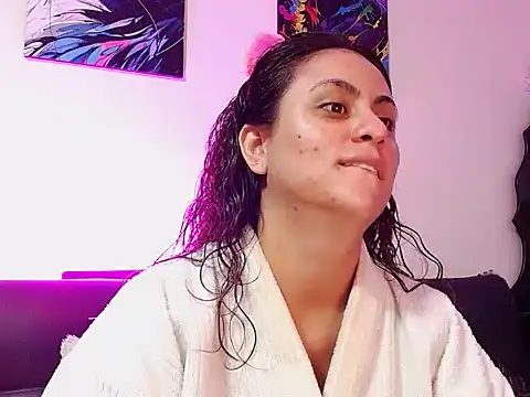 Snapshot of Caroline_Jons chatting on November 10, 2025, 2:00 pm Caroline Jons online show from November 10, 2025, 2:00 pm