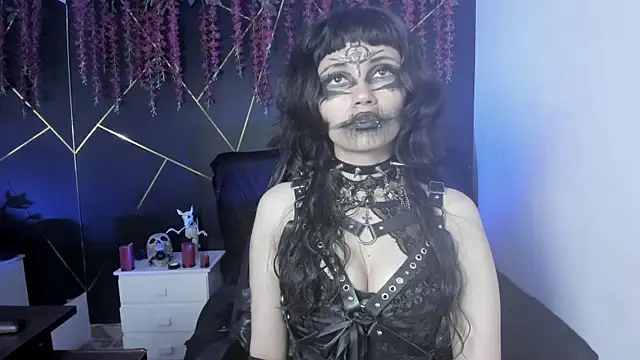 Yueeclipsa online show from November 1, 2025, 4:52 am