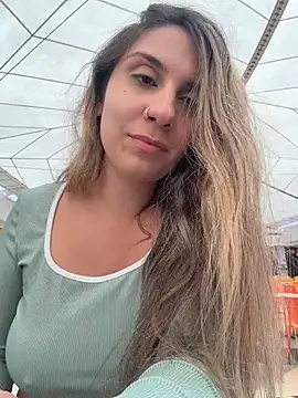 sarah honey   online show from February 3, 2026, 2:44 pm