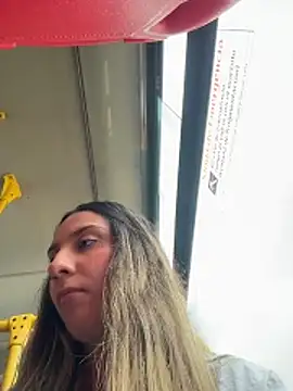 Snapshot of sarah_honey__ chatting on November 23, 2025, 3:44 pm sarah honey online show from November 23, 2025, 3:44 pm