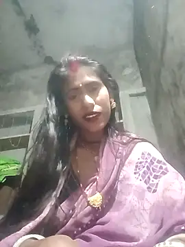 QRANSEXI online show from November 4, 2025, 3:05 pm