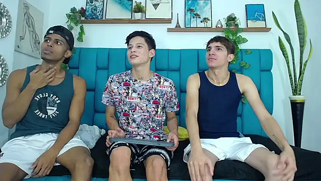 Snapshot of Hot_Boys_Latinos_X chatting on November 6, 2025, 10:03 pm Hot Boys Latinos X online show from November 6, 2025, 10:03 pm