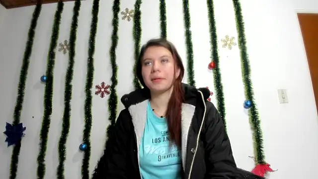 Snapshot of Vanessa_Martinz chatting on December 14, 2025, 12:33 pm Vanessa Martinz online show from December 14, 2025, 12:33 pm