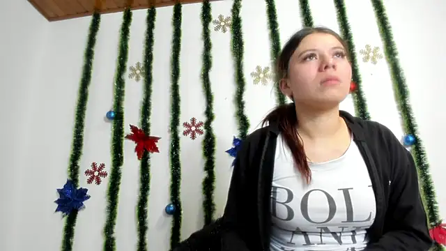 Snapshot of Vanessa_Martinz chatting on December 4, 2025, 12:26 pm Vanessa Martinz online show from December 4, 2025, 12:26 pm