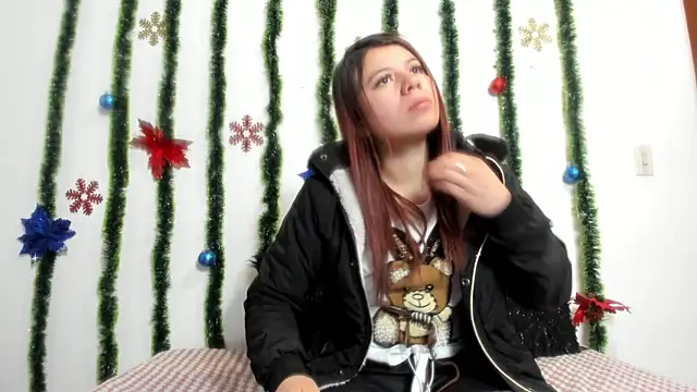 Snapshot of Vanessa_Martinz chatting on November 30, 2025, 12:17 pm Vanessa Martinz online show from November 30, 2025, 12:17 pm