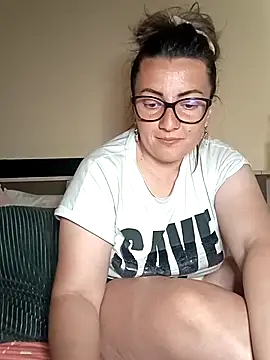 Gabrielaalialiali online show from April 26, 2026, 3:42 pm