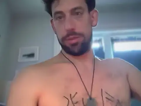 Snapshot of dvl624 chatting on November 16, 2025, 12:43 pm dvl624 online show from November 16, 2025, 12:43 pm