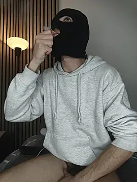 findomhot online show from December 5, 2025, 8:06 pm