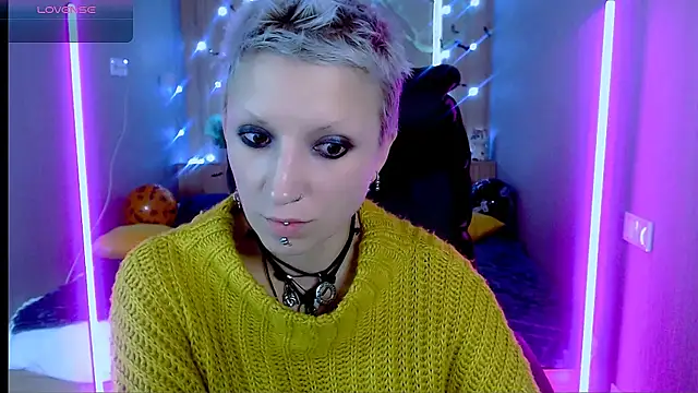 Sweet-n-Strong online show from October 28, 2025, 8:13 am