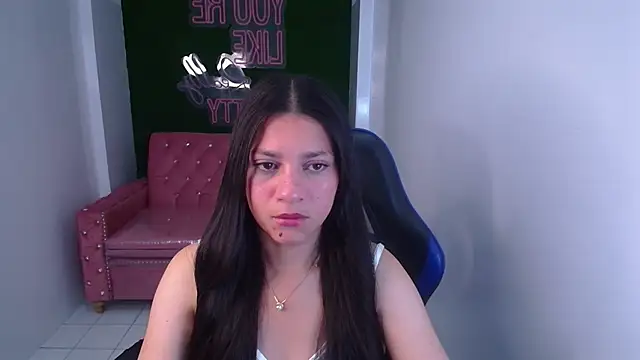 velvetvixen t online show from November 8, 2025, 1:03 pm