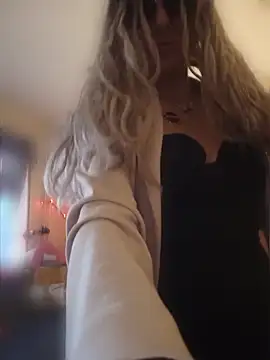 LilaniLoverx online show from April 20, 2026, 9:56 am