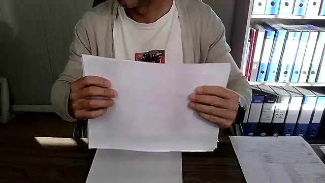 Snapshot of Evasionee chatting on November 14, 2025, 7:56 am Evasionee online show from November 14, 2025, 7:56 am