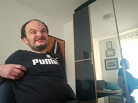 Snapshot of domymatteo69 chatting on October 31, 2025, 2:57 pm domymatteo69 online show from October 31, 2025, 2:57 pm