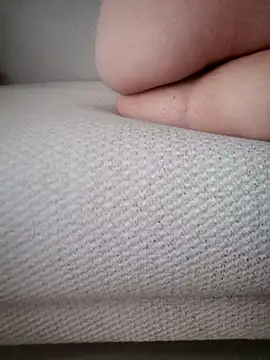 Angeldoram online show from May 14, 2026, 12:57 pm