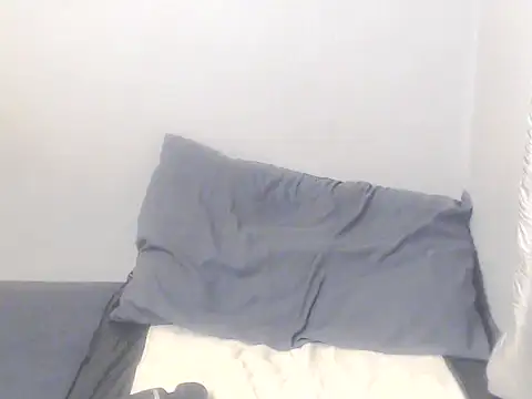 Snapshot of EbonyTinyX chatting on October 31, 2025, 6:48 pm EbonyTinyX online show from October 31, 2025, 6:48 pm