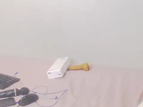 Snapshot of EbonyTinyX chatting on November 6, 2025, 2:26 am EbonyTinyX online show from November 6, 2025, 2:26 am