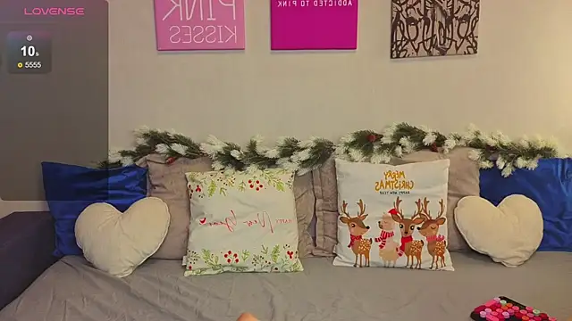 KittieHeart online show from January 12, 2026, 8:15 pm