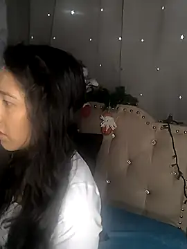 Snapshot of eva_delight_ chatting on November 29, 2025, 11:21 am eva delight online show from November 29, 2025, 11:21 am