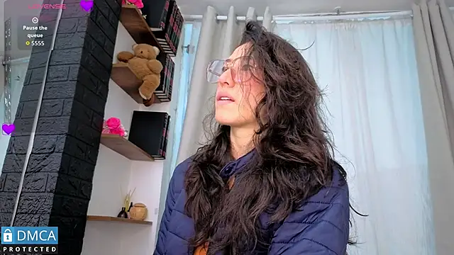 eva delight  online show from March 11, 2026, 11:15 am