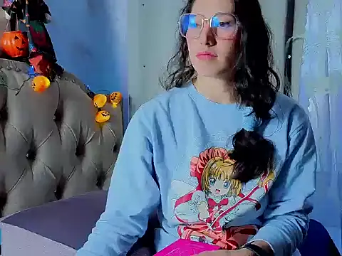 Snapshot of eva_delight_ chatting on October 31, 2025, 11:18 am eva delight online show from October 31, 2025, 11:18 am