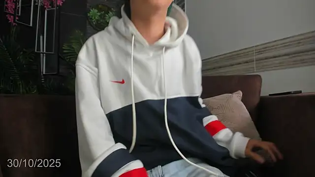 Snapshot of Dallen_Grant chatting on October 30, 2025, 11:52 am Dallen Grant online show from October 30, 2025, 11:52 am