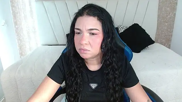 AliceSmity  online show from March 12, 2026, 12:09 pm