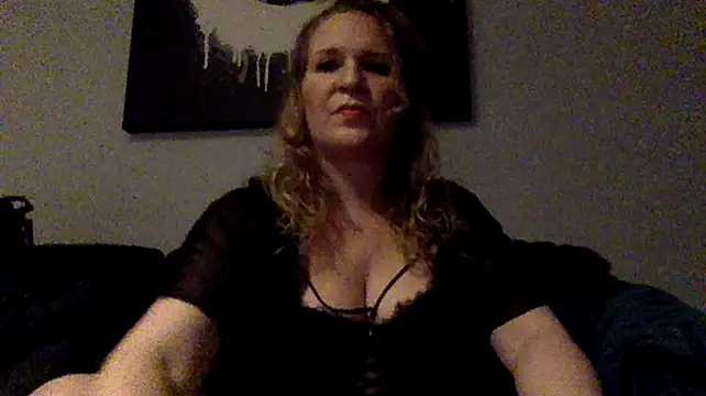 Dinslavnu online show from November 7, 2025, 6:01 pm