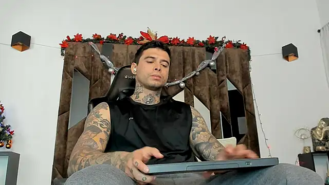 MATEO DILUCA online show from December 23, 2025, 10:25 am