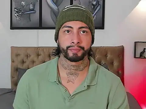 Snapshot of christopher_palmerjs chatting on November 16, 2025, 4:17 am christopher palmerjs online show from November 16, 2025, 4:17 am