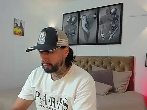 Snapshot of christopher_palmerjs chatting on December 15, 2025, 1:55 am christopher palmerjs online show from December 15, 2025, 1:55 am