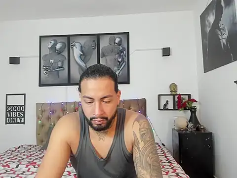 Snapshot of christopher_palmerjs chatting on December 3, 2025, 6:40 pm christopher palmerjs online show from December 3, 2025, 6:40 pm