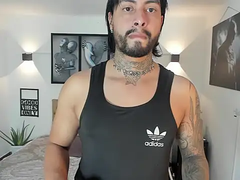 Snapshot of christopher_palmerjs chatting on November 6, 2025, 6:01 pm christopher palmerjs online show from November 6, 2025, 6:01 pm